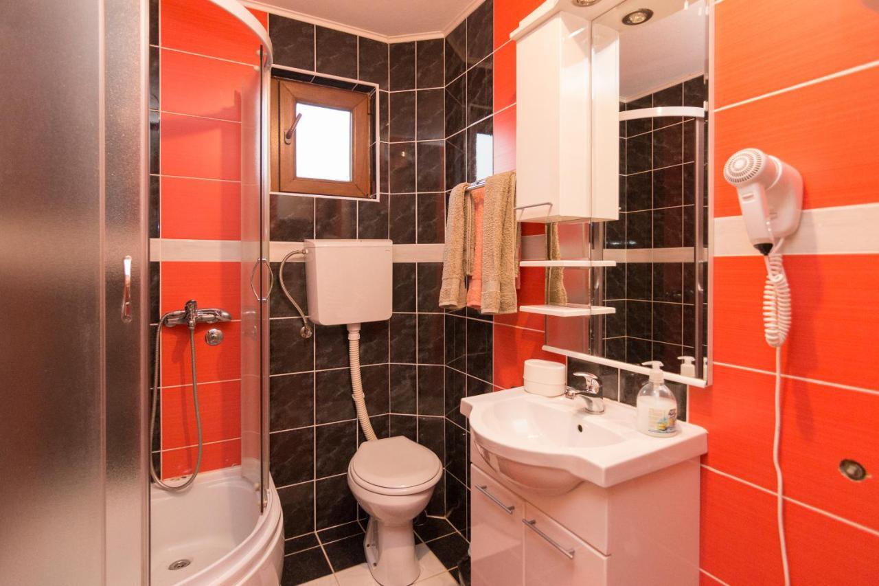 קאלודיירסקה בארה Apartments Andric מראה חיצוני תמונה